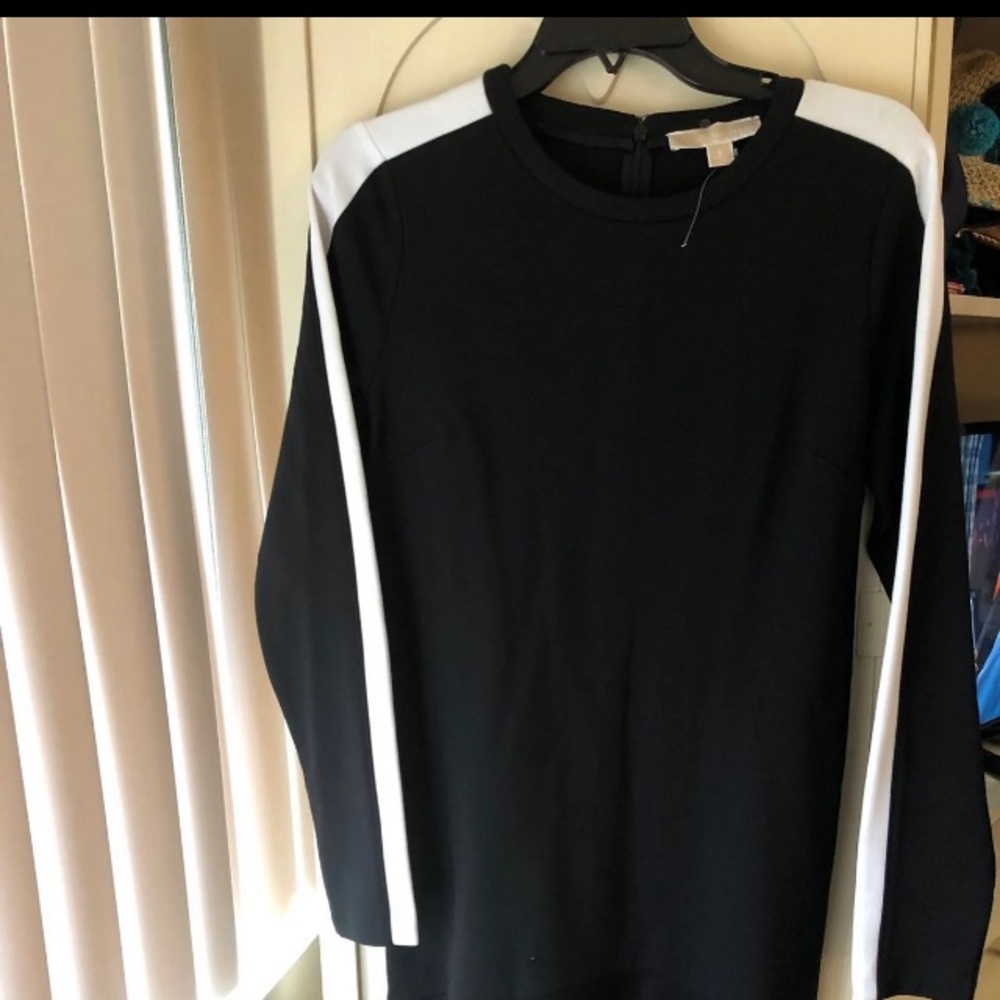 Dress - Picture 5 of 8